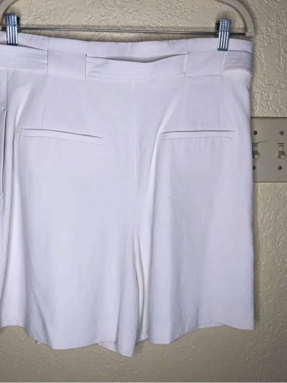 Massimo Dutti Cream Paperbag Tie-Waist Shorts EU Size 40 Like New